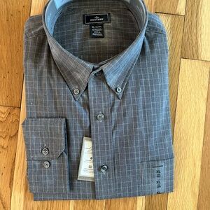 NWT Dockers Button Down
